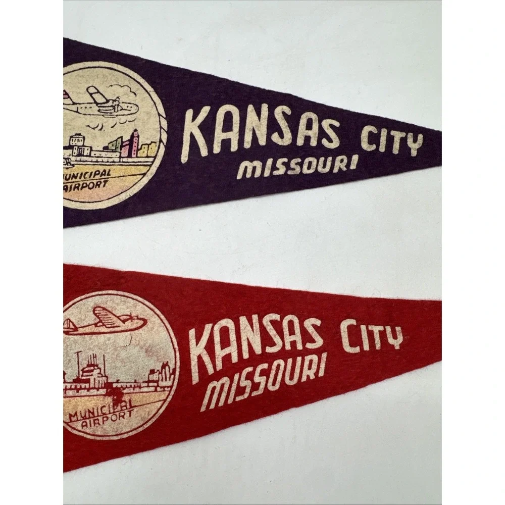 2 Vintage Kansas City Missouri Souvenir Felt Pennant Flags 11